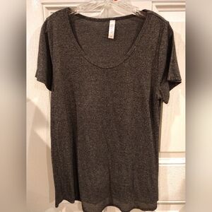 Women's shirt. Stretchy. 30 x 17